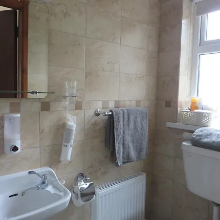 Bed & Breakfast Dawn House 4*