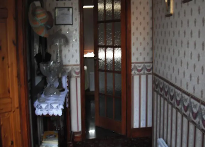 Bed & Breakfast Dawn House 4*
